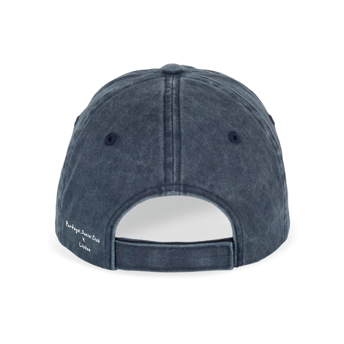 Silêncio, que se vai canta o Fado